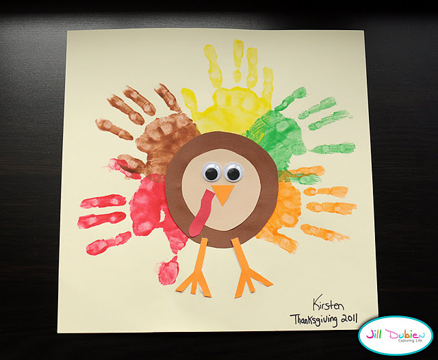 Thanksgiving Crafts {For Kids}