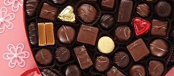 fannie may heart shaped box fannie may heart shaped box